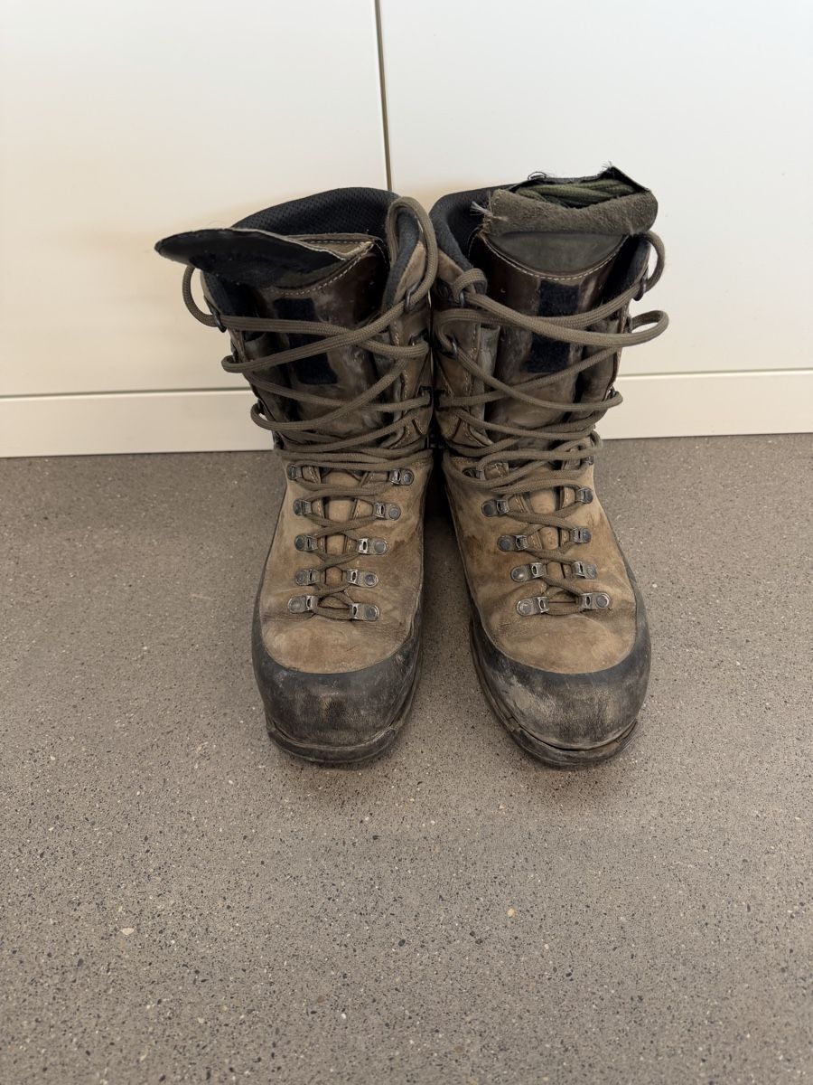 Meindl Herrenschuhe: KS 08 Kampfstiefel AGFA (KSK) – Gebraucht aus Matten von grosse_Biene_Maja 1
