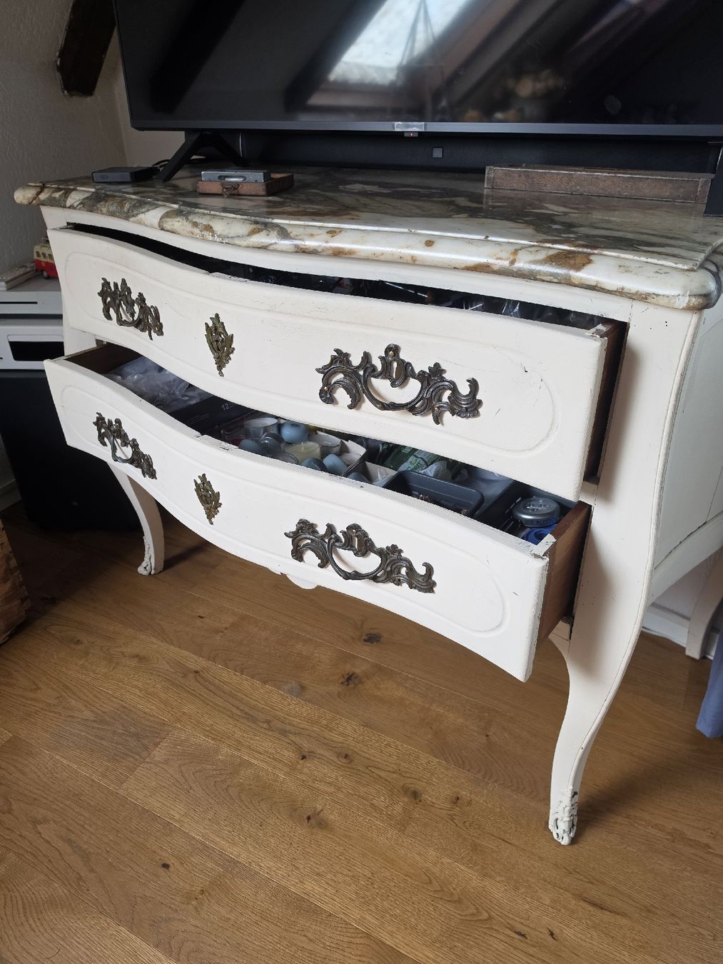 Commodes: schwere massive Kommode Shabby  – D'occasion à Metzerlen par briwoo 3