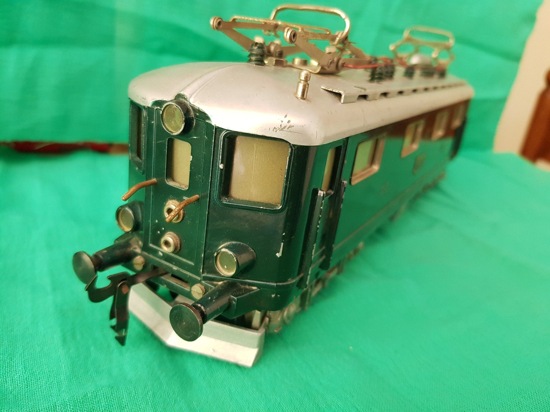 Hag Modellini di ferrovie: HAG Re 4/4 I  échelle "0" – Usato da Genève venduto da odu50 2