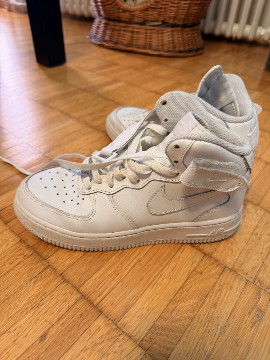 Nike Scarpe da uomo: Nike Air Force 1 High Weiss Grösse 37.5 – Usato da Zürich venduto da Vanilglace