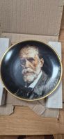 Diverse Zierteller aus Porzellan