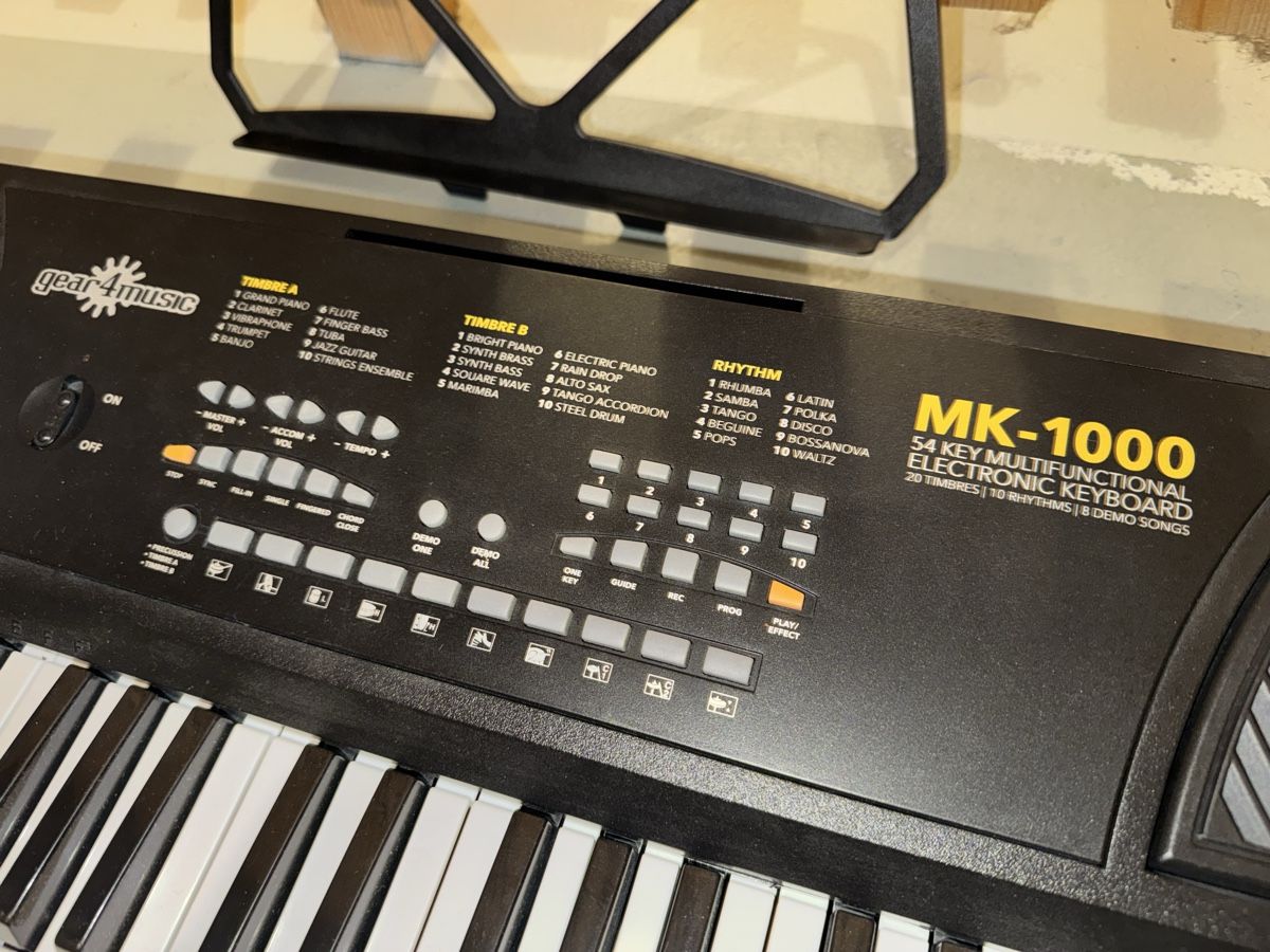 Musikinstrumente: Keyboard – Gebraucht aus Gossau ZH von Shaolin 1