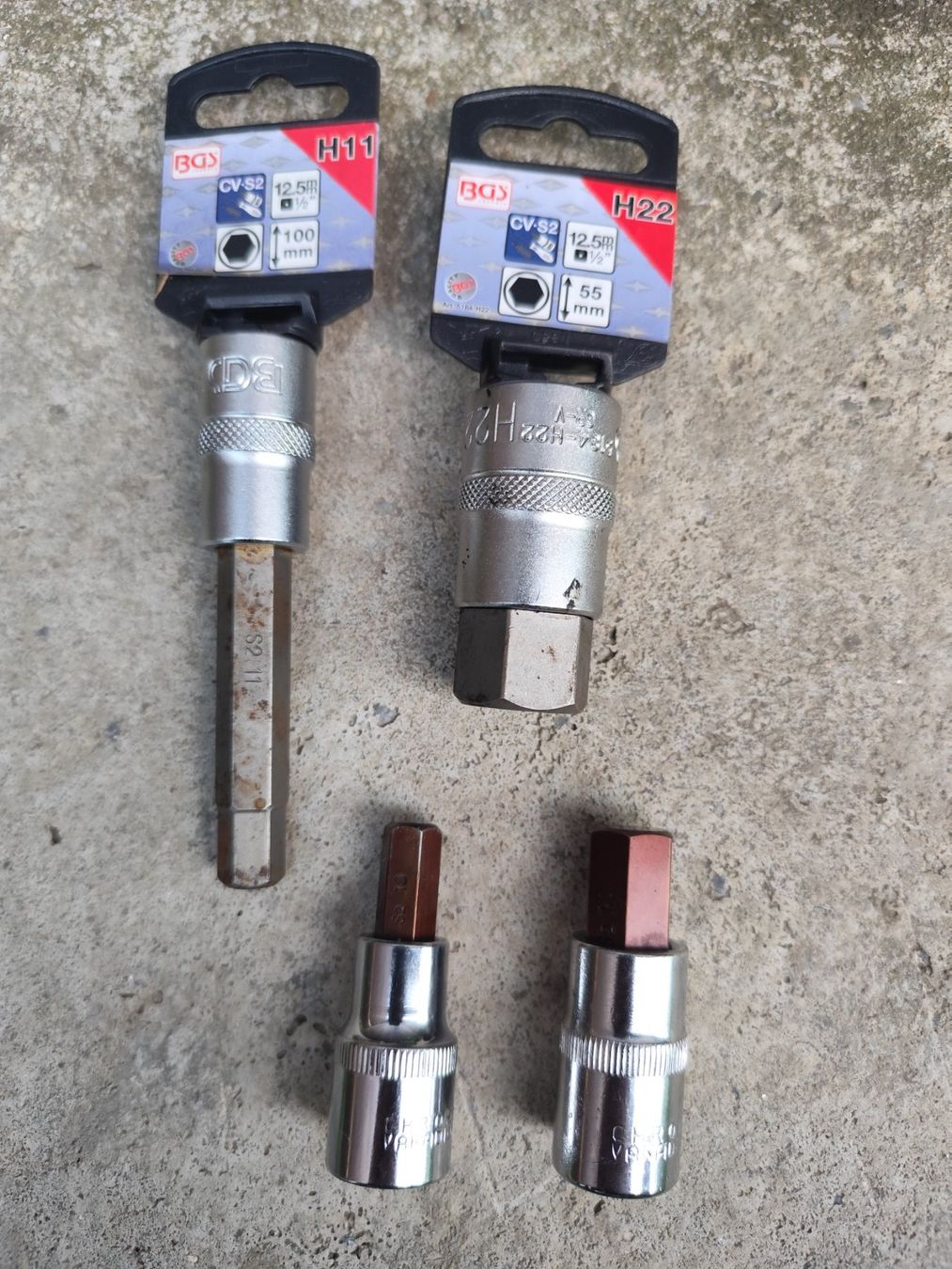 Spine: Stecknuss /Bit Socket  H10 H11 H14 H22 – Nuovo (secondo la descrizione) da Altstätten SG venduto da Rhein_Au