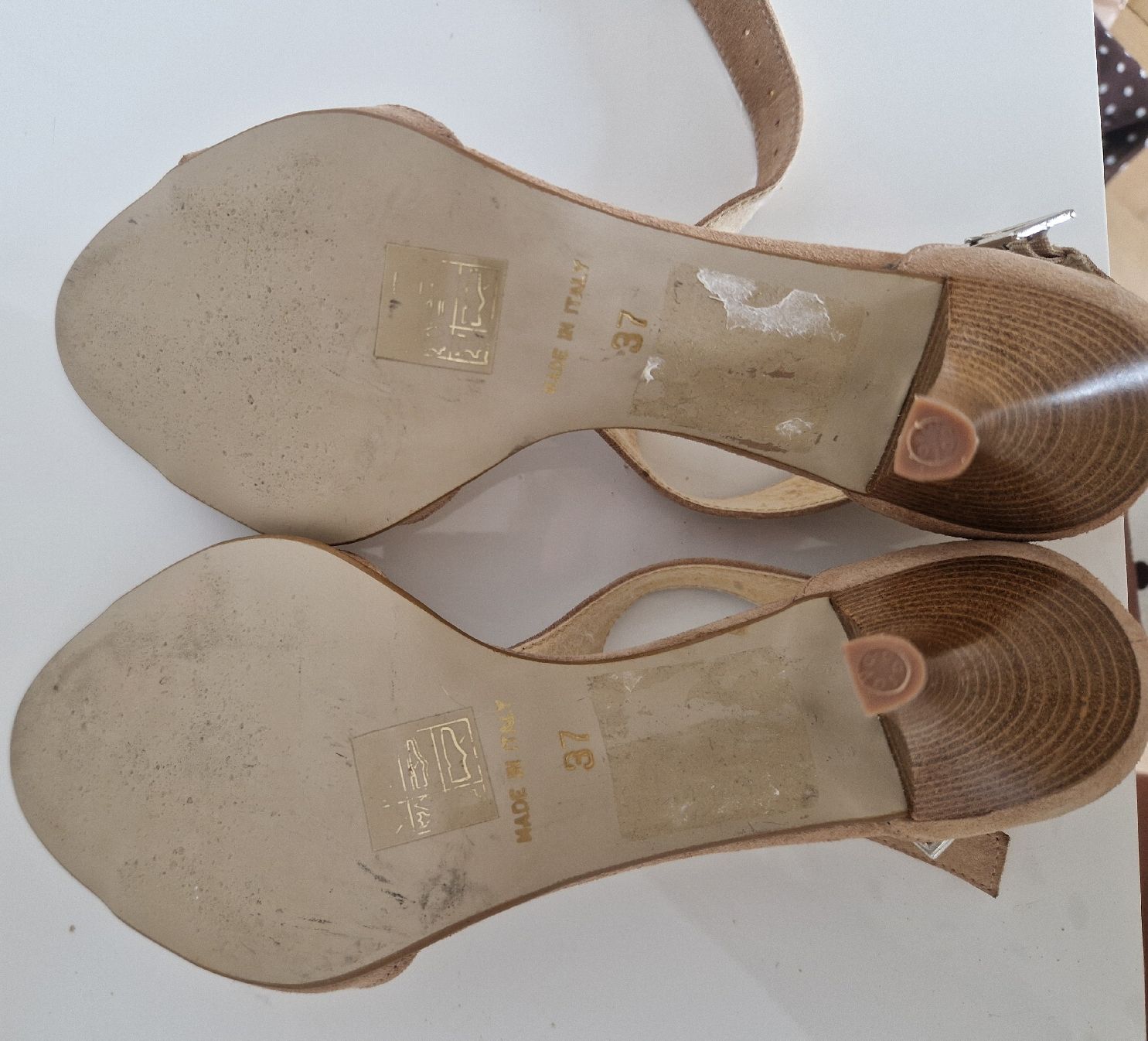 Scarpe da donna: Sandelen aus Wildleder in Grösse 37 – Nuovo (secondo la descrizione) da Küsnacht ZH venduto da 2011_ 7