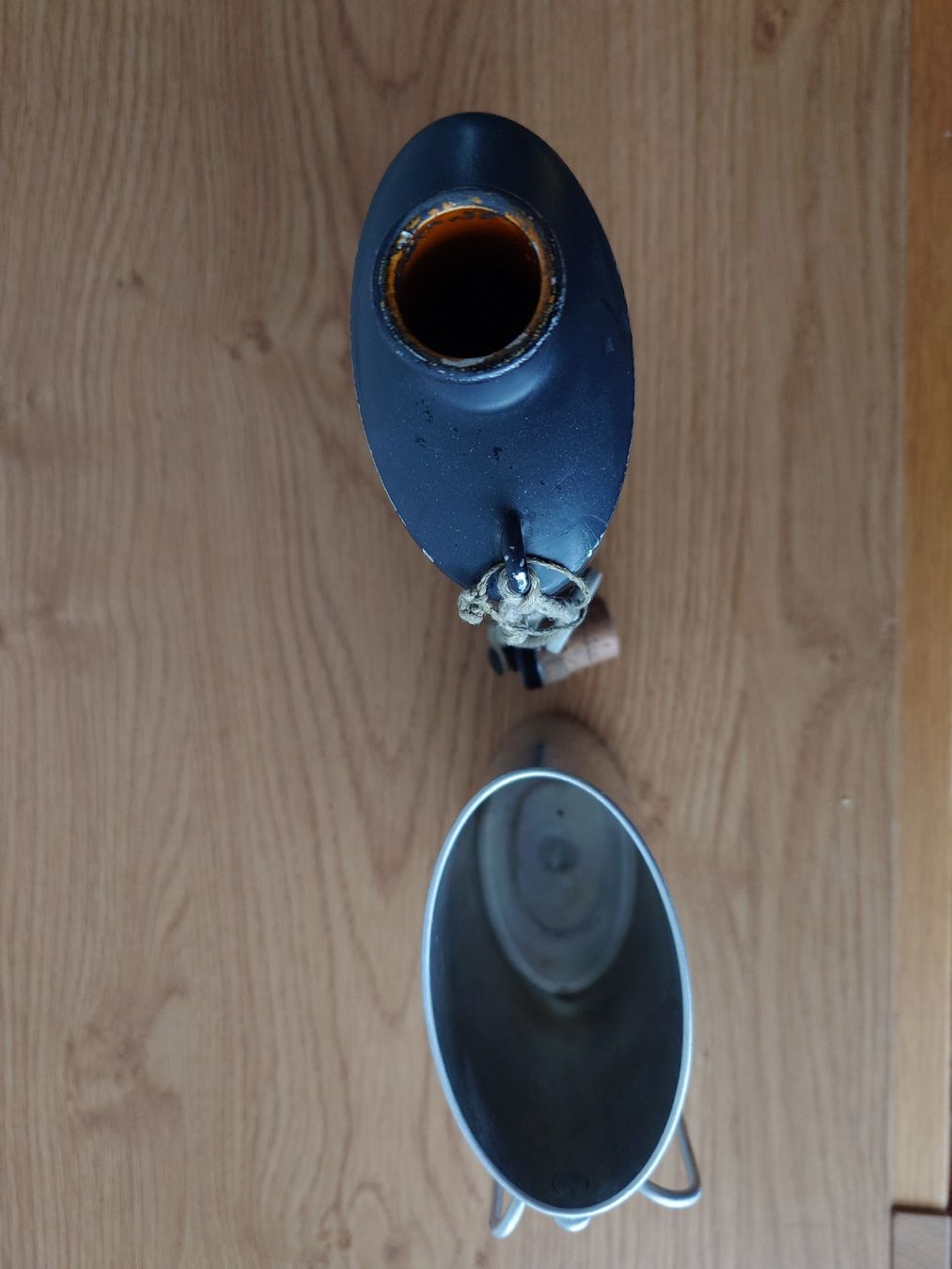 Schweizer Armee Attrezzatura & Pezzi di ricambio: Vintage Feldflasche mit Becher, Schweizer Armee, Top! – Usato da Nottwil venduto da cellogau 3