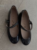 Unisa Girls Black Patent Shoes - Size 32 - Great Condition!