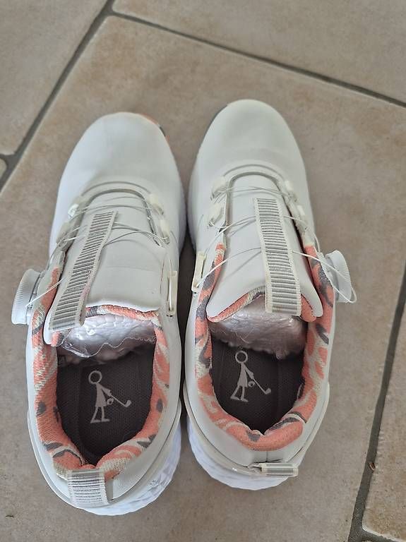 Scarpe da donna: Damen Golfschuhe Grösse 37-38 – Usato da Wallenwil venduto da Britishbulldog 1