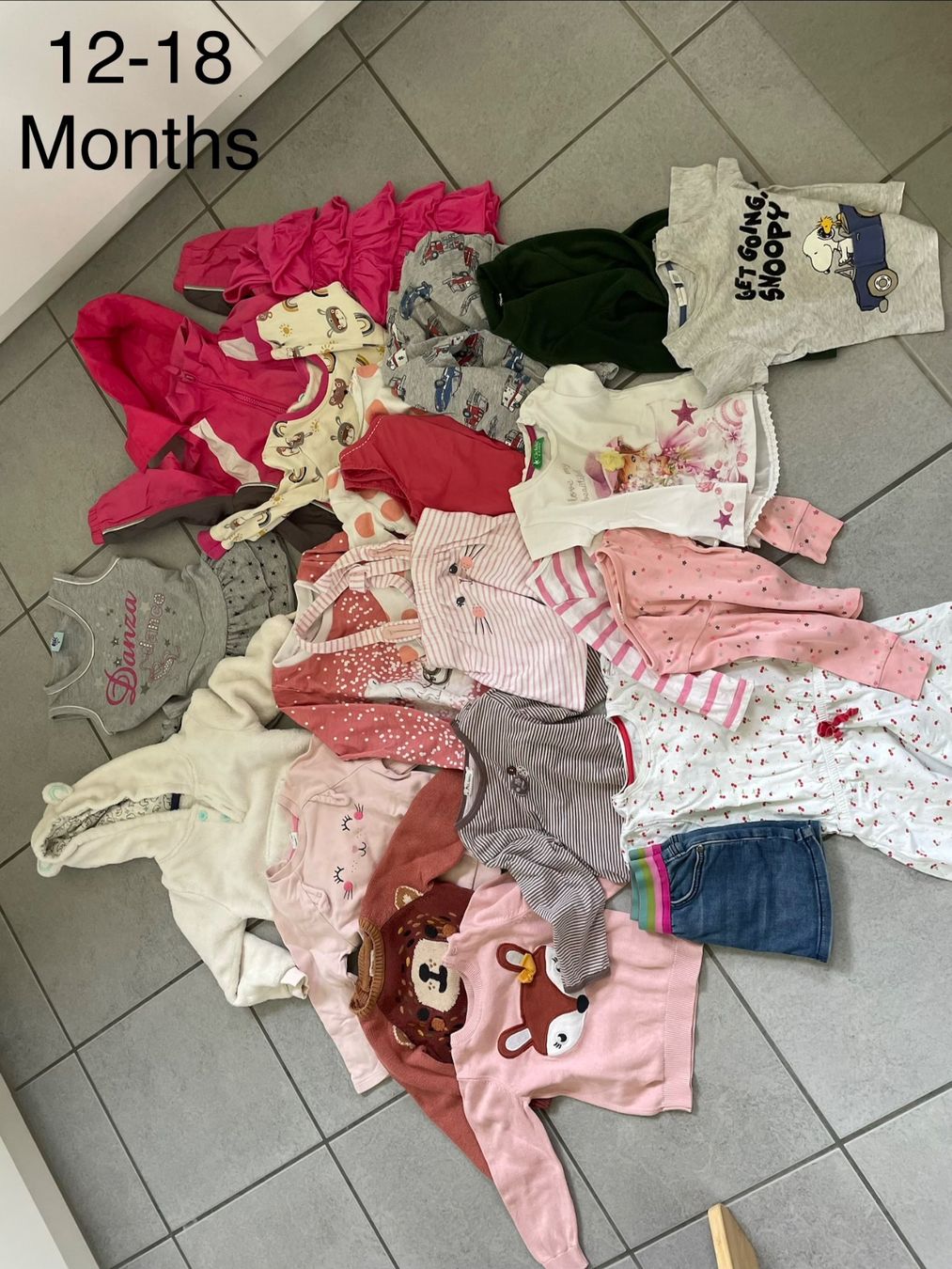 Lotti di vestiti: Clothes from new born to 2+, diaper bin & bottle sterilizer – Usato da Meilen venduto da val_tsv8 3