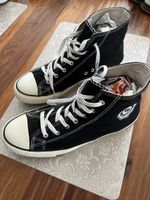 Schwarze High-Top Sneaker, Grösse 45, ideal für Herbst!