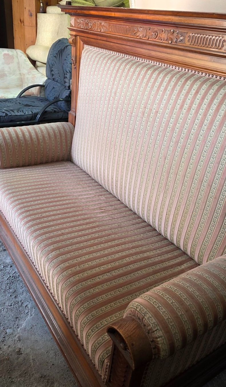 Divani: Biedermeier-Sofa mit wunderschöner Schnitzereien antik – Usato da Flums venduto da Flumsantik 2