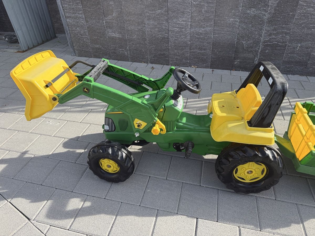 John Deere Veicoli per bambini: John Deere Traktor mit Anhänger – Usato da Hunzenschwil venduto da D2022R 1