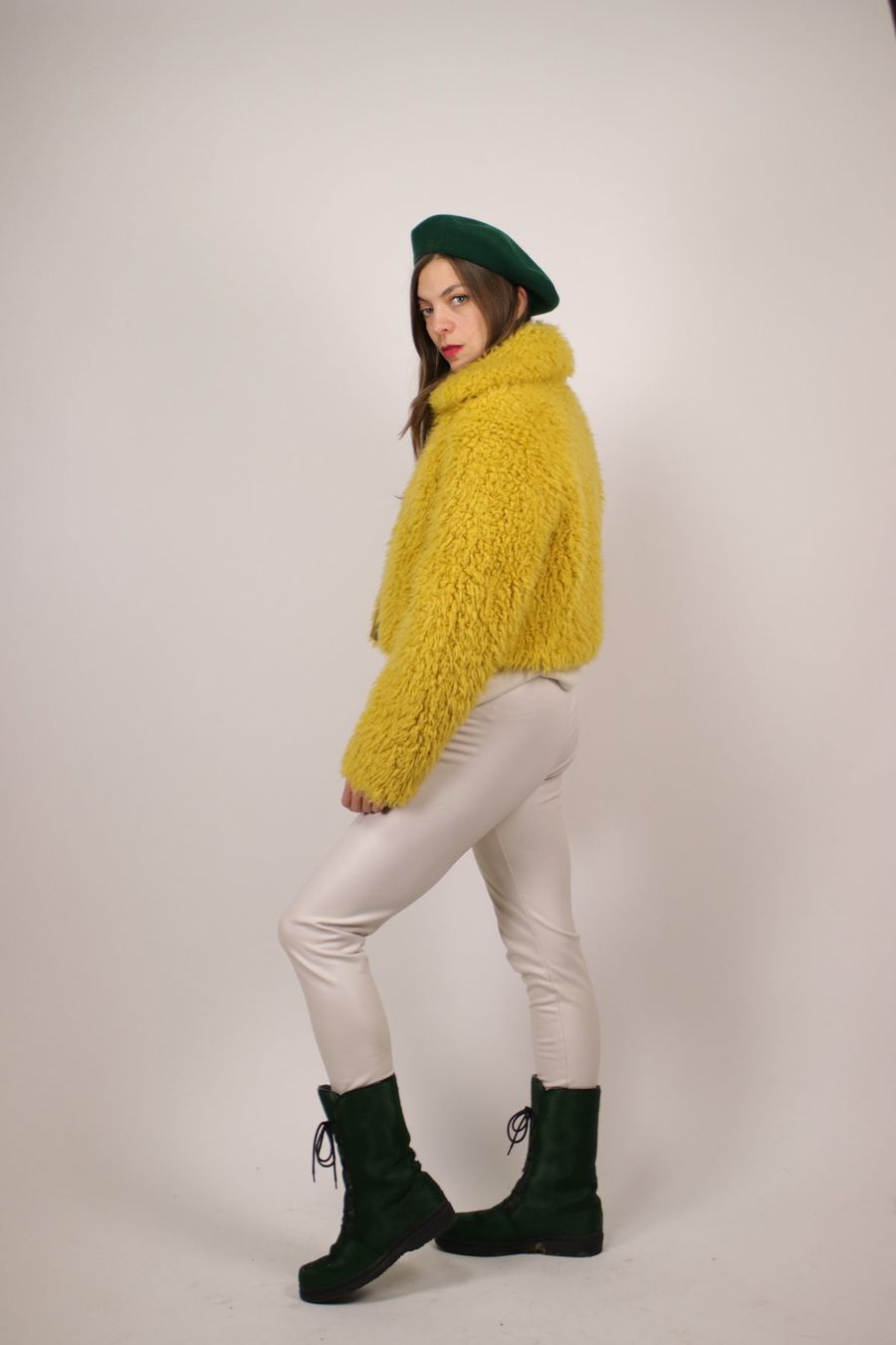 Kenzo Giacche: 1990s cropped Kenzo Fluffy Jacket - Size S-M – Usato da Hombrechtikon venduto da BAZ-Vintage 2
