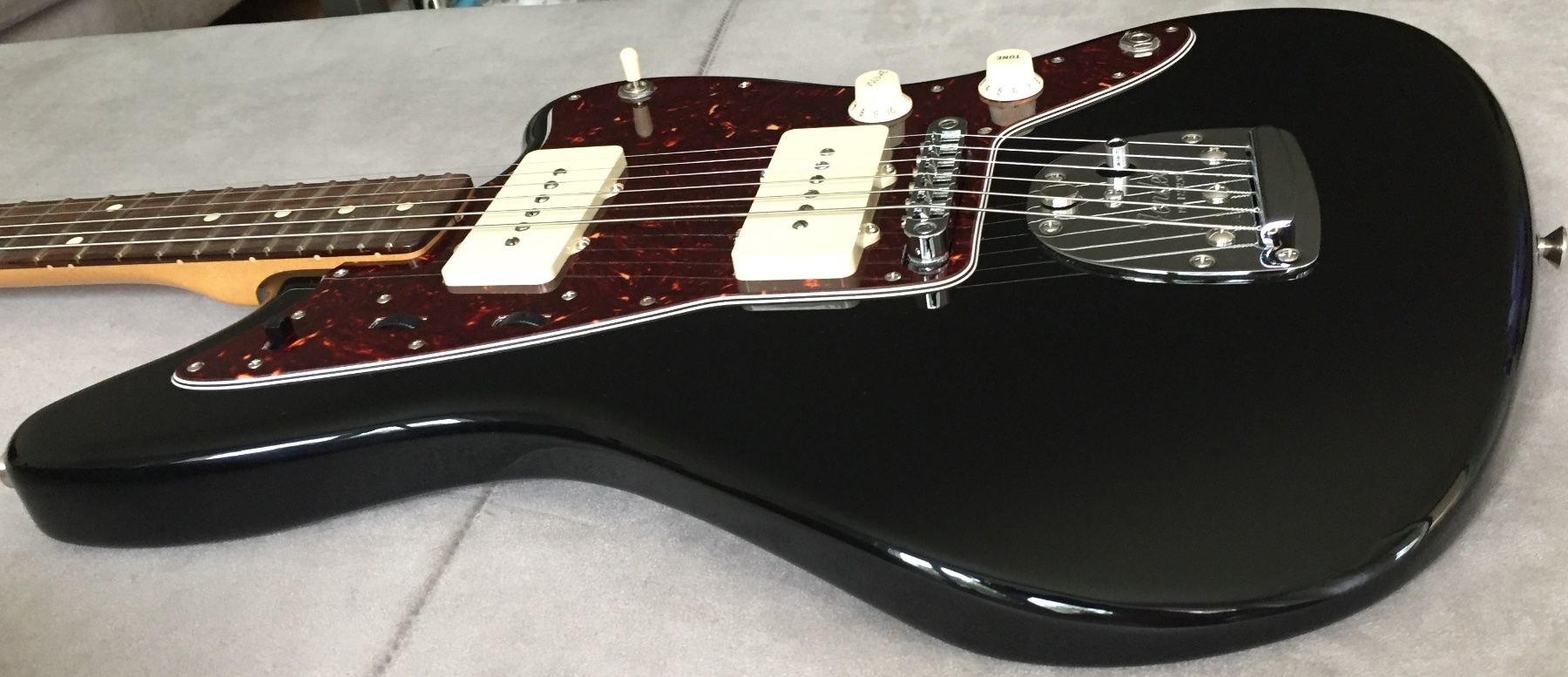 Fender Musikinstrumente: Fender Classic Player Jazzmaster Special – Black – Neu (gemäss Beschreibung) aus Oetwil a.d. Limmat von music_playthings 5