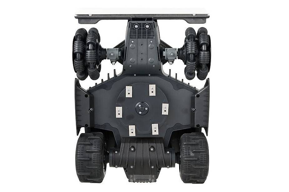 Tagliaerba: Mammotion LUBA mini AWD 800 inkl. Garage – Usato da Zug venduto da Cioffix 1