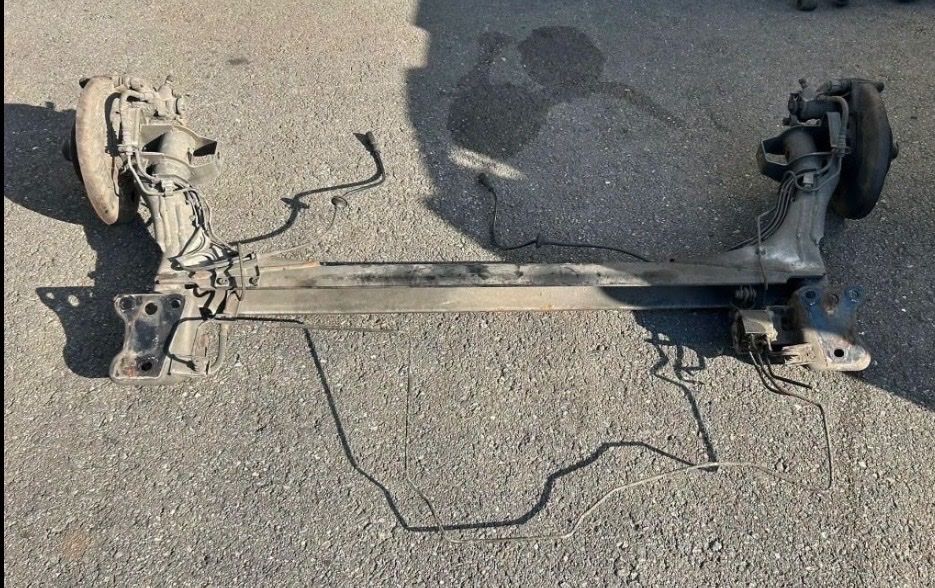 Volkswagen Alle Autoersatzteile: Essieu VW golf 3 – Gebraucht aus Muraz (Collombey) von Wolfdog1978 2