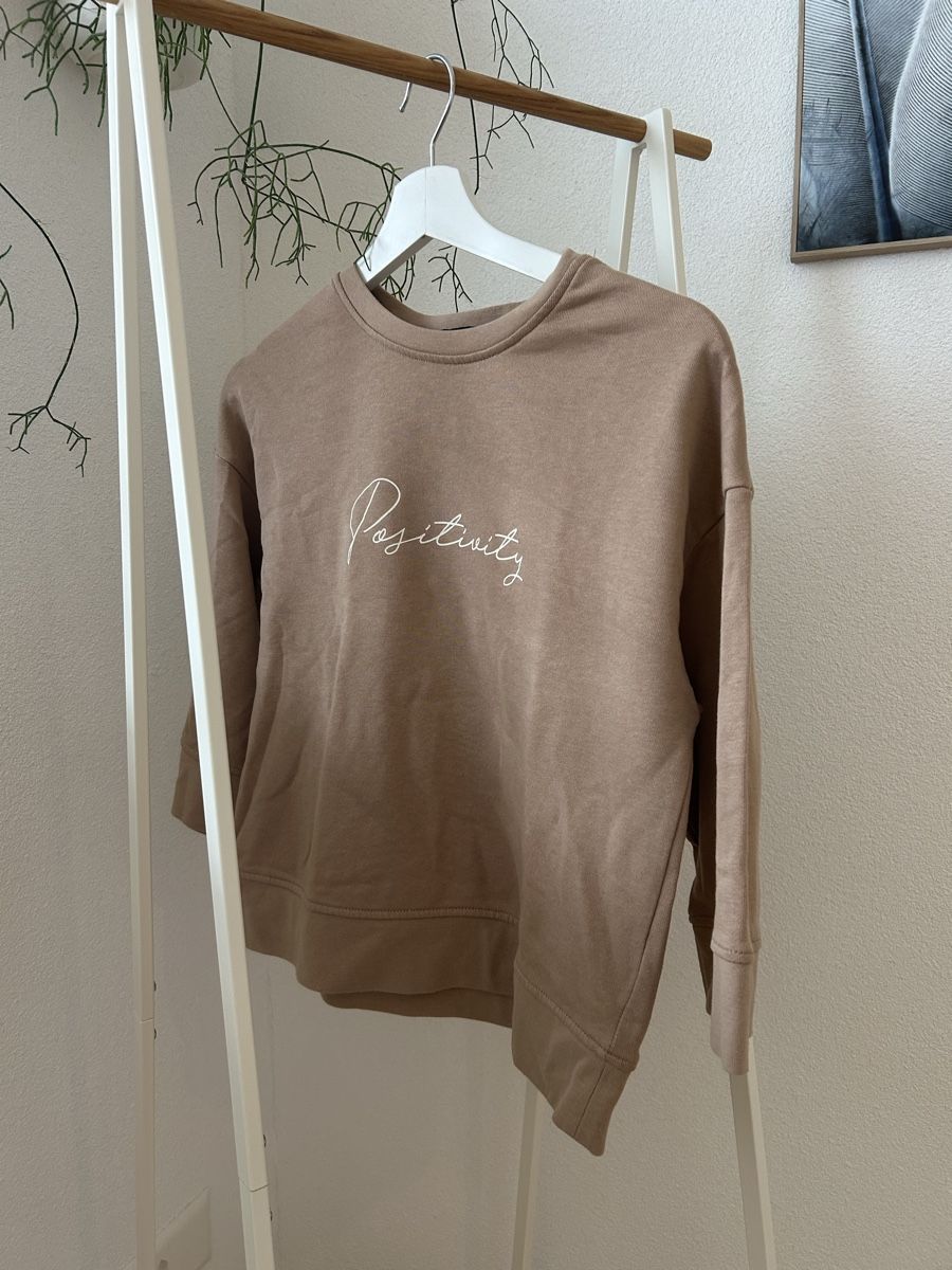 Maglioni & Felpe: New Yorker Pullover Grösse XS – Usato da Niederhelfenschwil venduto da aur_ms6f