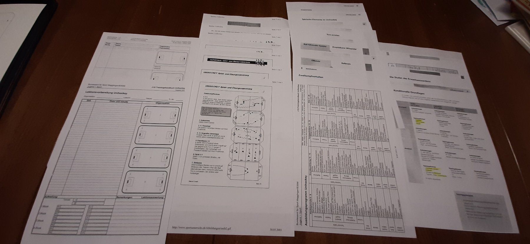 Giochi: Unihockey Trainermappe – Usato da Enggistein venduto da Pingu0110 1