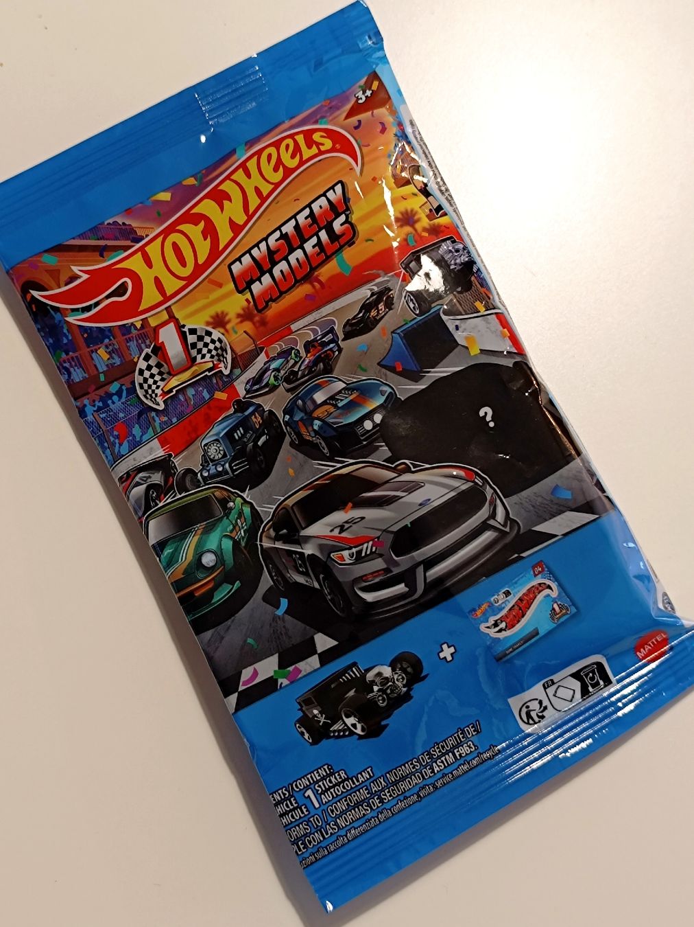 Hot Wheels Modellini d'auto: Hot Wheels Mystery Model 01 Bugatti Chiron – Nuovo e nell'imballaggio originale da Seuzach venduto da Lettuce10