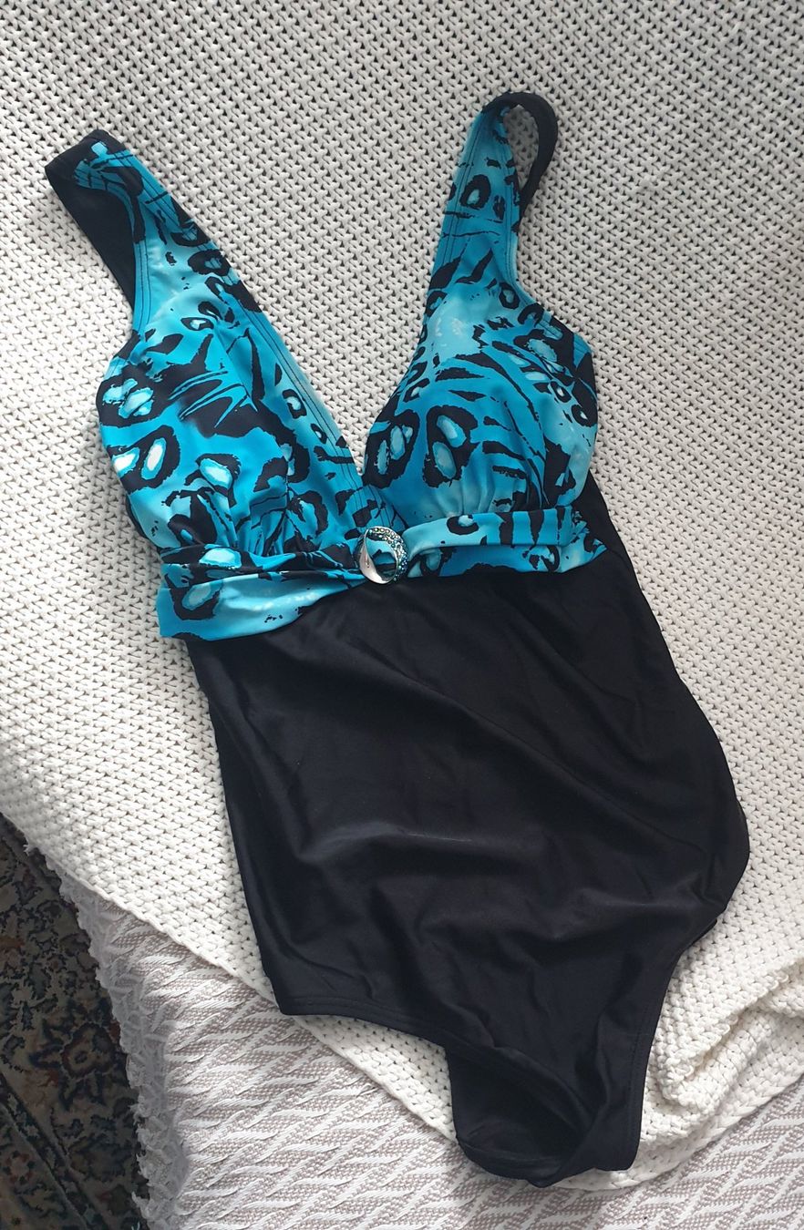 Costumi da bagno & Bikini: Ulla Popken, schönes Badekleid Gr. 42 – Usato da Frenkendorf venduto da Chrigeli01