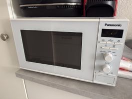 Panasonic Mikrowelle NN-S251WM, guter Zustand, weiss