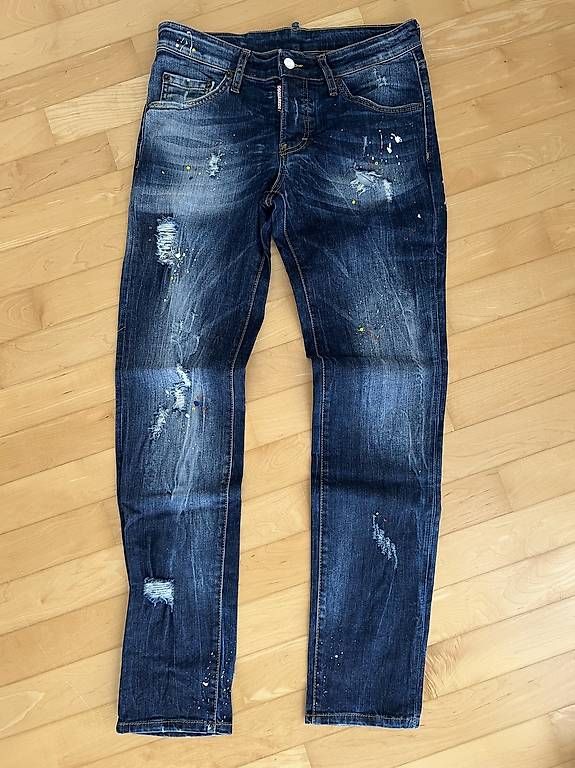 Dsquared2 Jeans: Dsquared 2 Jeans Grösse 44 – Gebraucht aus Sursee von Aleksis