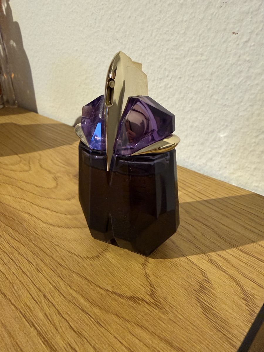Mugler Parfums & Eau de Toilette: Mugler Alien Eau de Parfum 30ml – D'occasion à Gossau SG par jasii.m