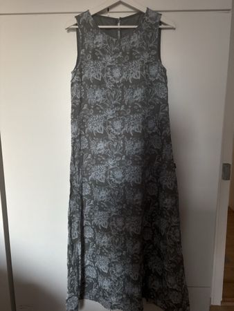 Colora Kl100% Leinen Blumenmuster grau Gr.XS guter Zustan