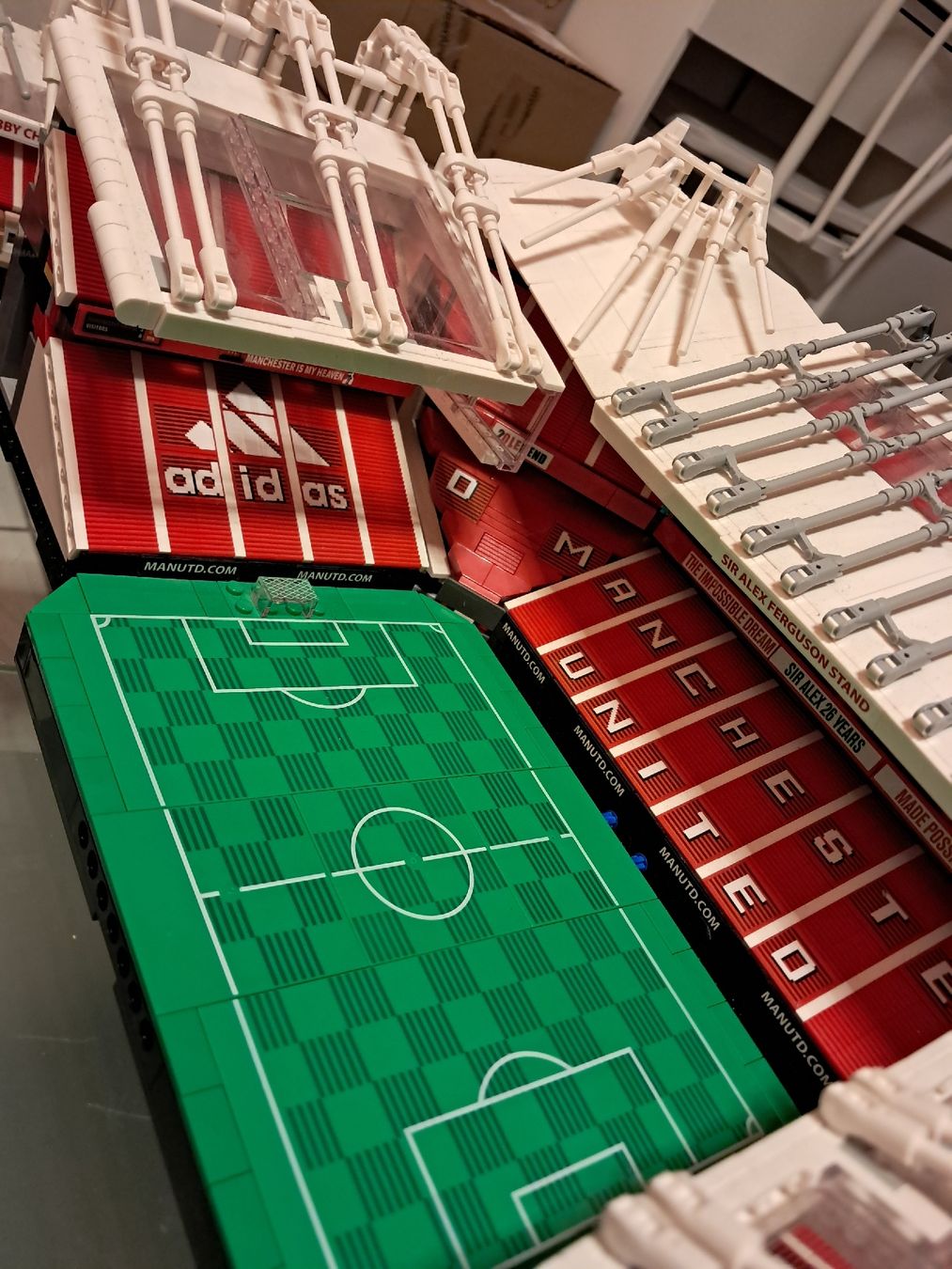 Lego Giocattoli: Lego Stadion Old Trafford 10272 – Usato da Egerkingen venduto da Pascal.FL 4