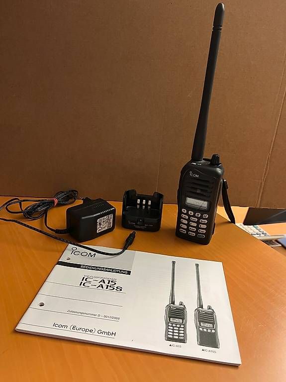 Funktechnik: Handfunkgerät Icom IC A-A15 – Gebraucht aus Schwanden GL von asw20b 2