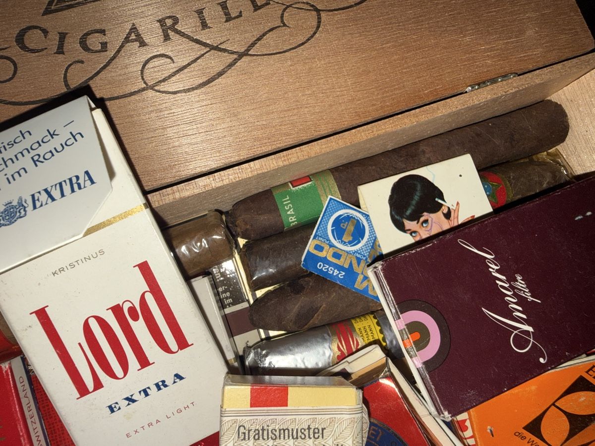 Sigari: Boite remplie de cigare  – Nuovo (secondo la descrizione) da Crissier venduto da Body-Jonat 1