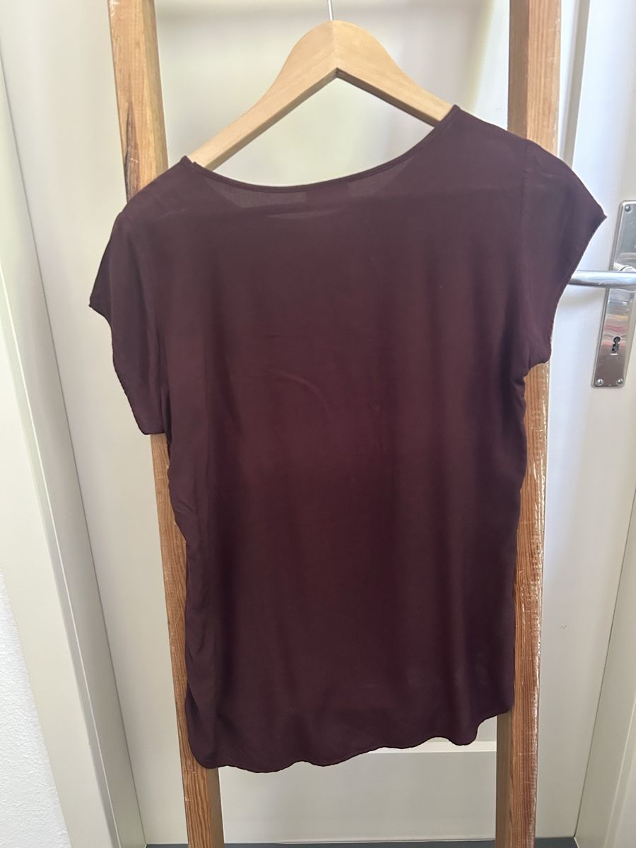 Only Camicette: Kurzarm Bluse in Aubergine von only – Usato da Winterthur venduto da neelom 2