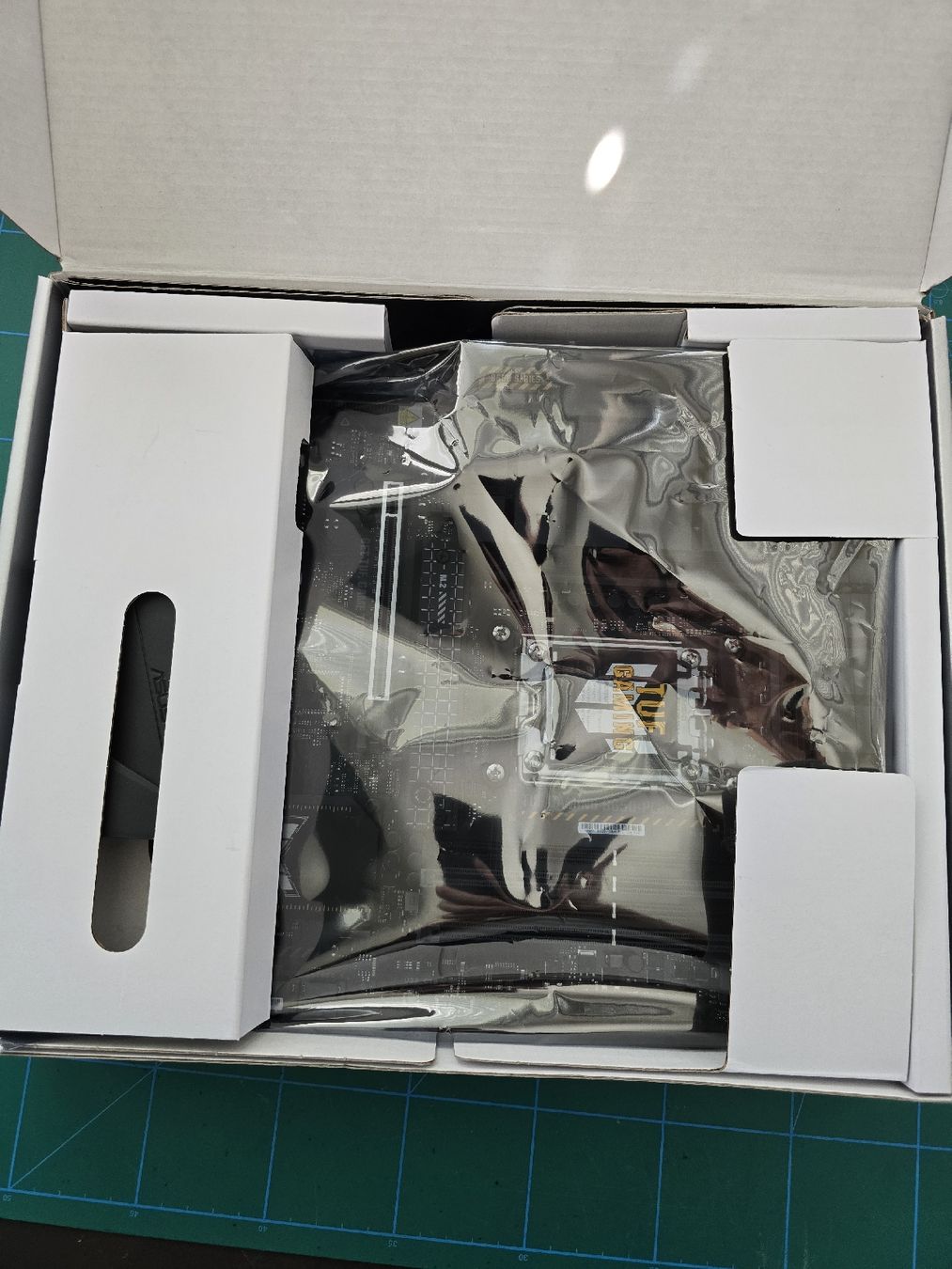 Asus Mainboards: Asus B650-PLUS WIFI – Gebraucht aus Hochdorf von gdswiss71 1