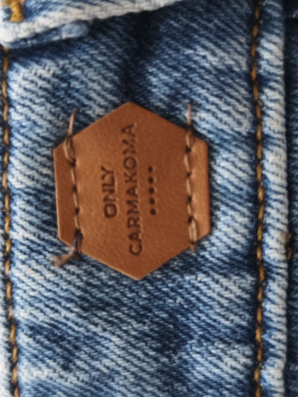 Only Jeans: ONLY CARMAKOMA Jeans, Gr. 48 – Gebraucht aus Rorschach von Pbergmann0 5