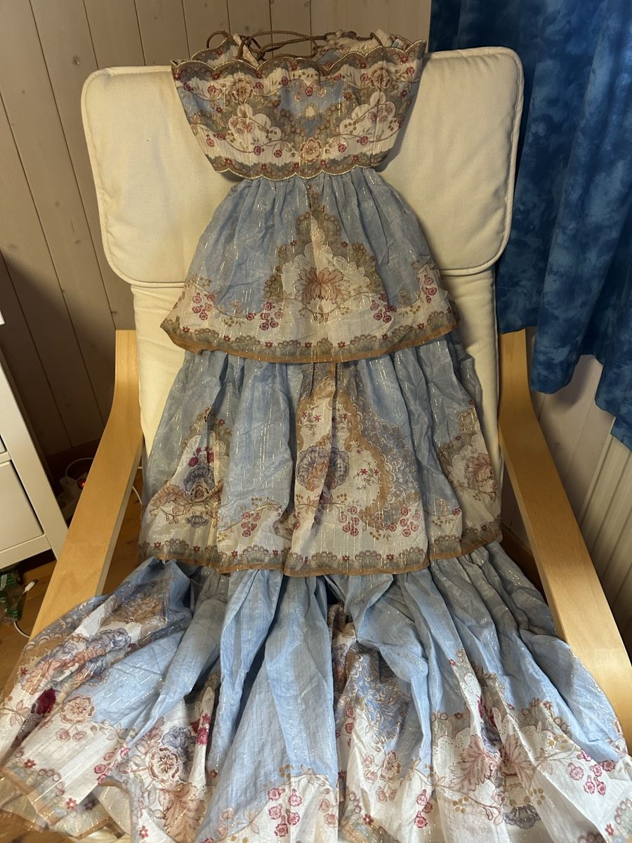 Kleider: Elegant Silk Maxi Dress – Neu (gemäss Beschreibung) aus St.Josefen von lop_lh8d 7