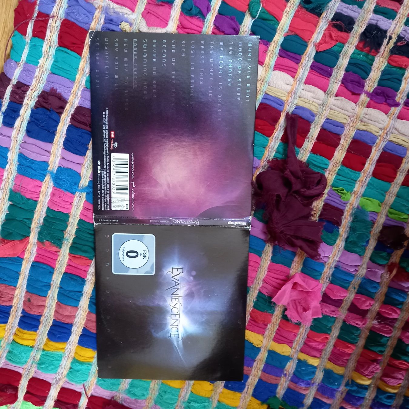 CD: Evanescence- same (deluxe, cd, dvd) – Usato da St-Cergue venduto da VeganWarrior