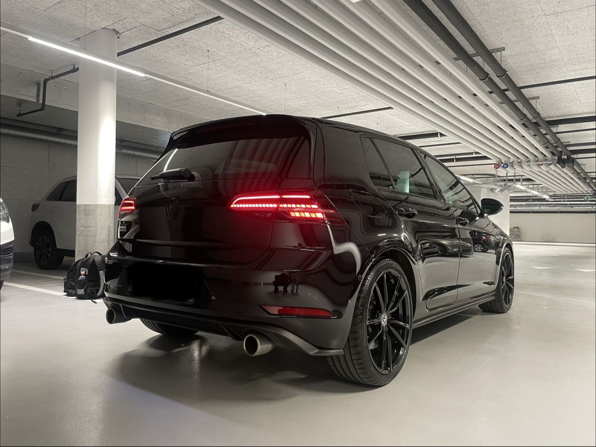 VW Automobili: Golf 7.5 Gti performance 2.0 245 ps – Usato da La Tour-de-Trême venduto da mar_2l6z 4