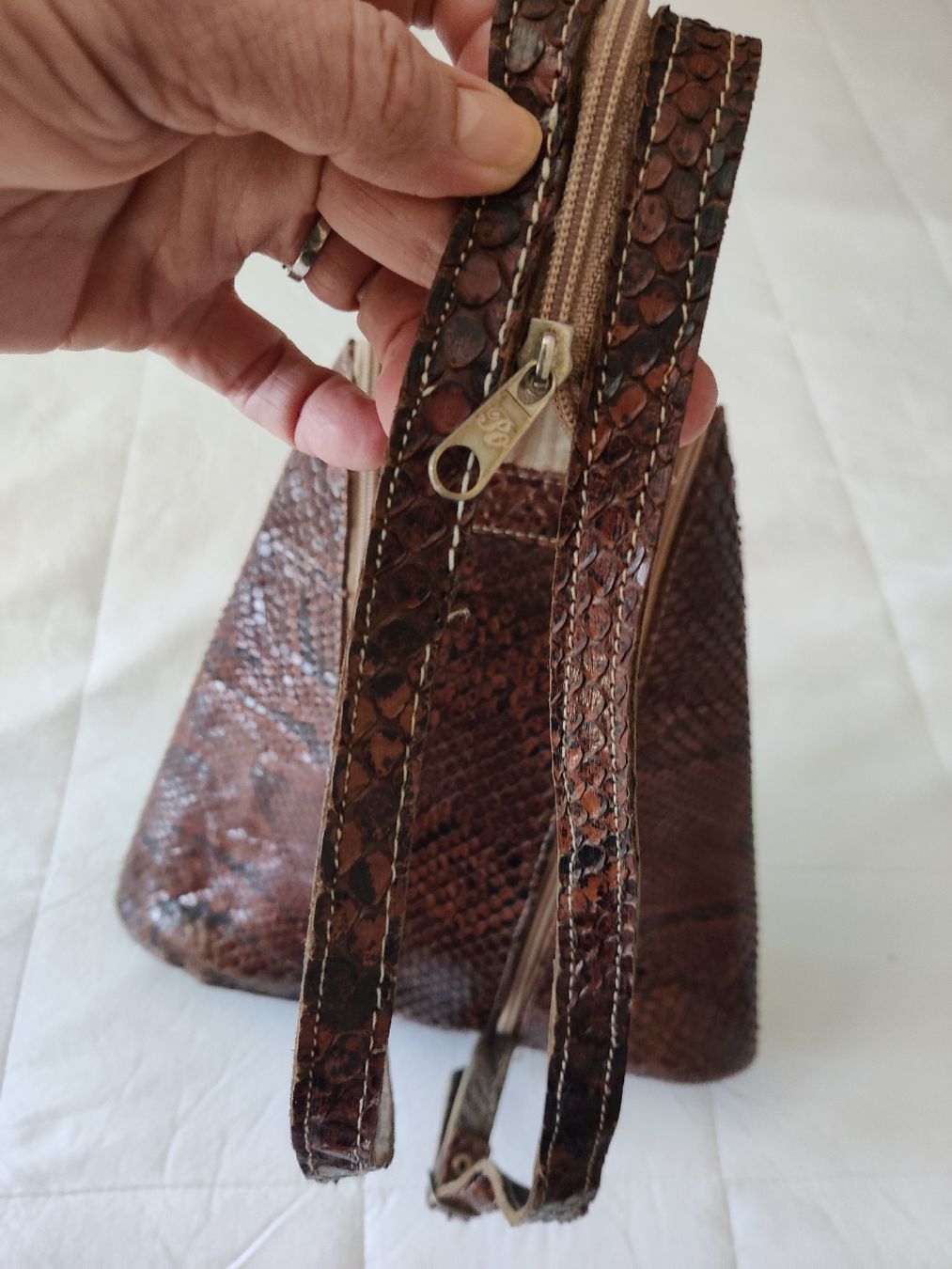 Borse da donna: Vintage Snake Backpack bag – Usato da Neirivue venduto da naz_z28w 1