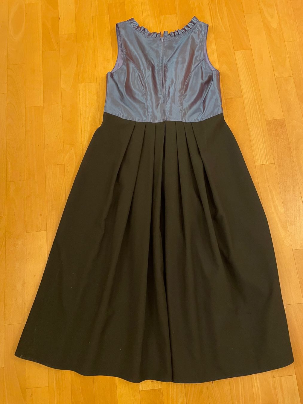 Costumi: Oktoberfest-Dirndl ohne Bluse Gr.46 – Usato da Winterthur venduto da moschtli20 3