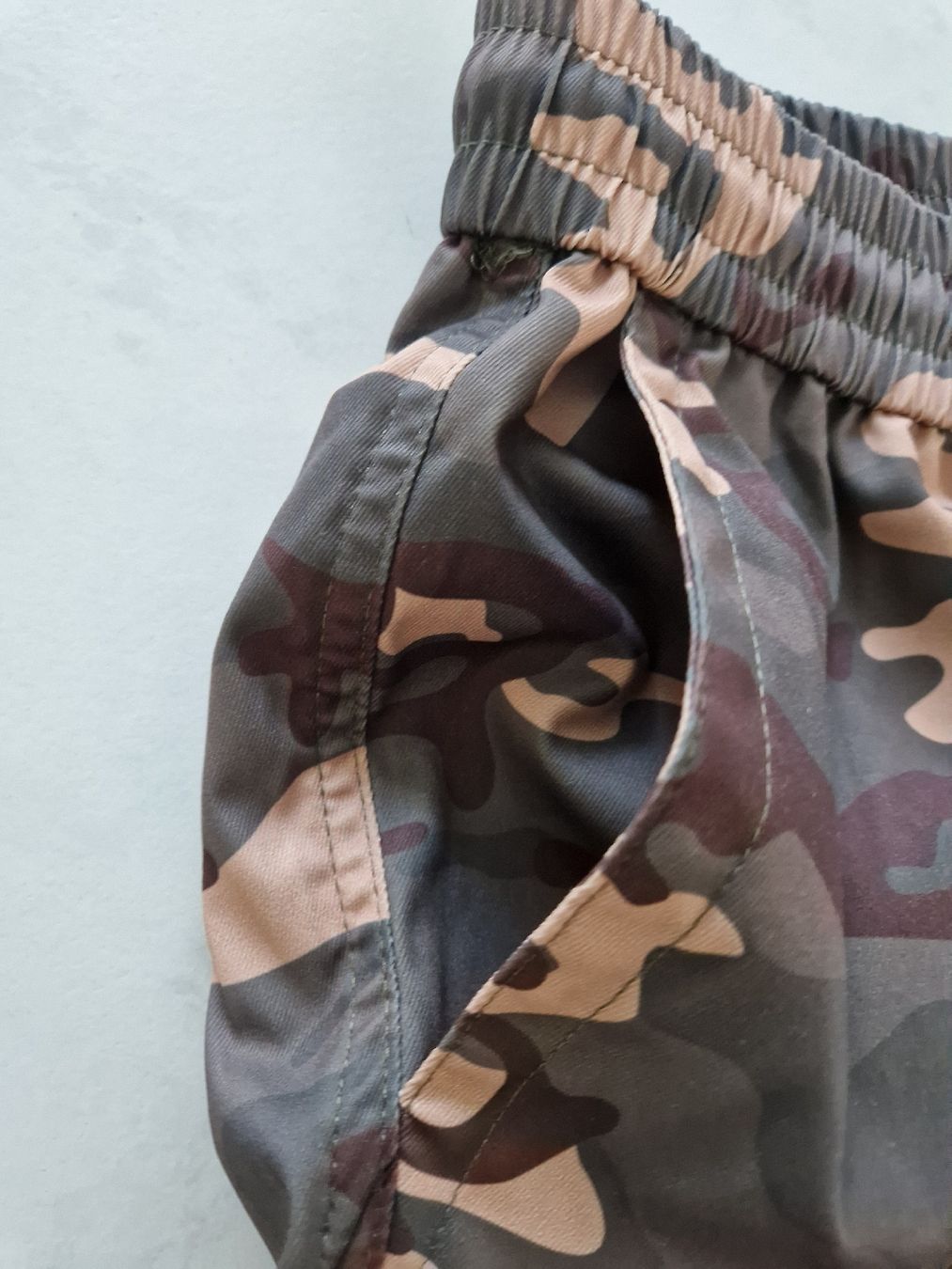 Pantaloni: Cargo Pants Camouflage  – Nuovo (secondo la descrizione) da Bassersdorf venduto da DonSolo 4
