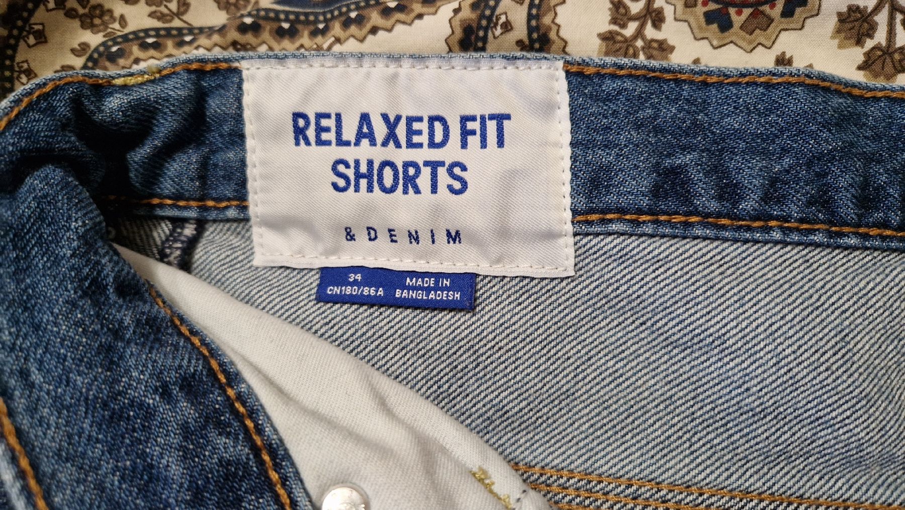 H&M Jeans: Blaue Jeans-Bermudas – Nuovo (secondo la descrizione) da Oberengstringen venduto da Asteroid56 2
