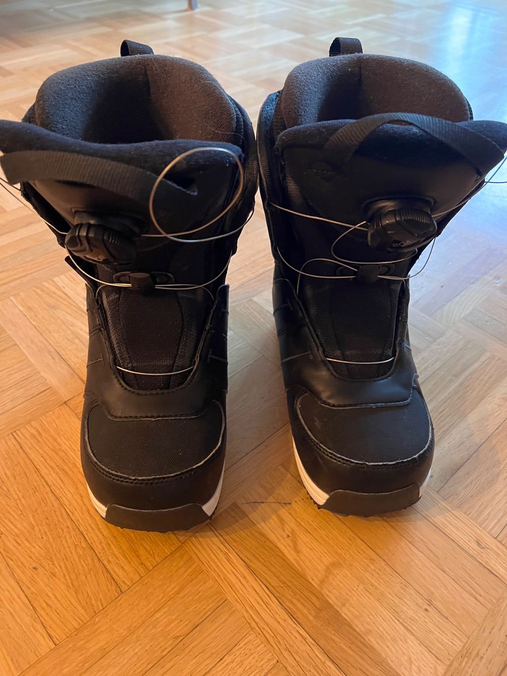 Salomon Scarpe per ragazzi: Salomon Kinder Snowboarschuhe – Usato da Zürich venduto da thomas.rueegg