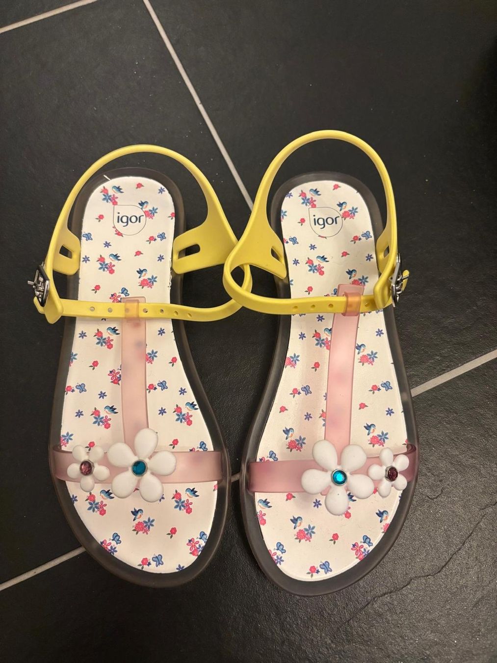 Scarpe per ragazze: Igor Sandalen NEU – Nuovo e nell'imballaggio originale da Niederlenz venduto da nad_7g5w