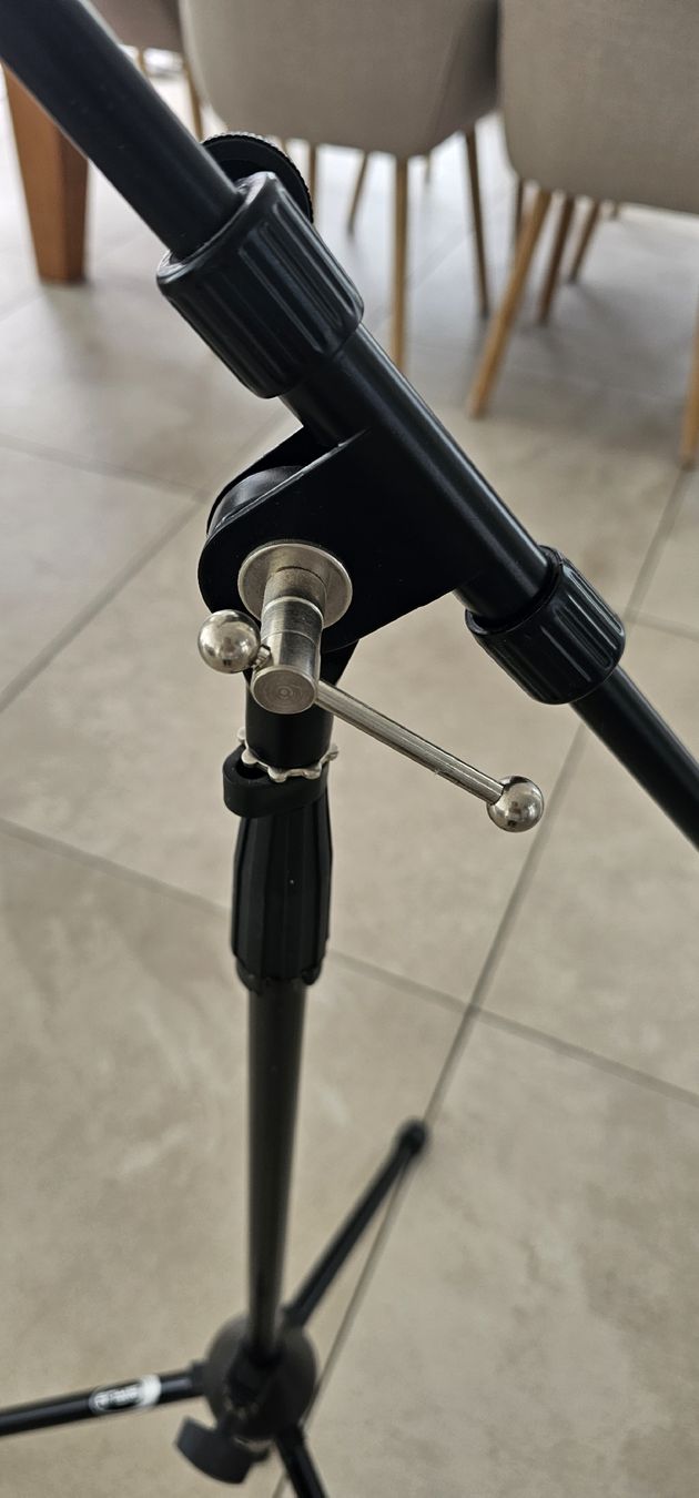 Supporti per strumenti musicali & leggii: Mikrofonständer von SIRUS – Nuovo (secondo la descrizione) da Murgenthal venduto da Leadmax 2
