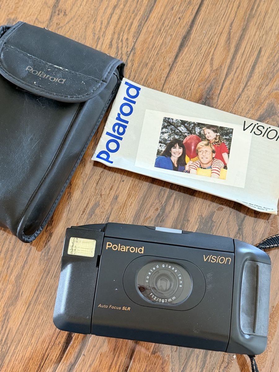 Polaroid Fotocamera: Polaroid Vision Auto Focus SLR mit Tasche & Anleitung – Usato da Zürich venduto da Gadgets2020