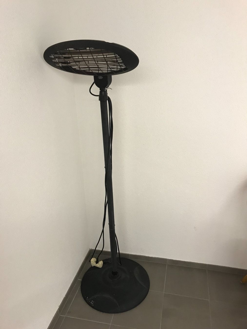 Radiatori: Patio Terassenheater – Usato da Uitikon Waldegg venduto da Gooddeal05
