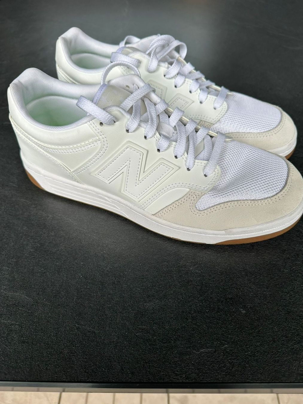 Scarpe da uomo: New Balance Schuhe Grösse 44 – Usato da Burgdorf venduto da Apfel62