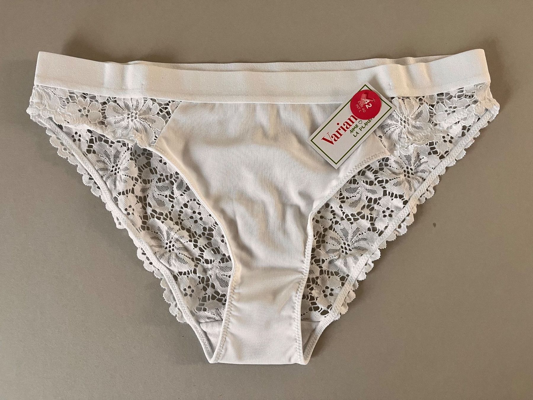 Autres dessous: Spitzenslip, VARIANCE, Grösse 40, Farbe Weiss – Neuf avec emballage d'origine à Rudolfstetten par gst_g7xl