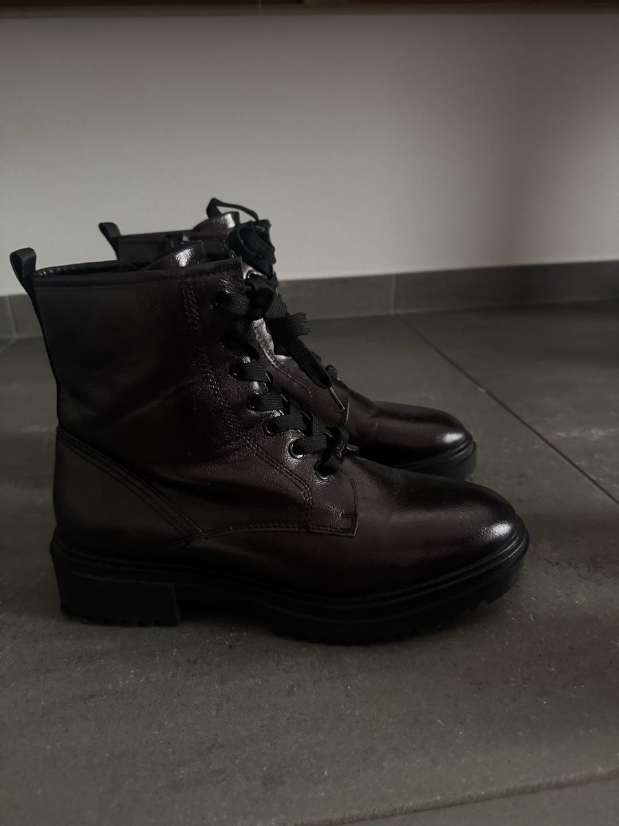 S.Oliver Scarpe da donna: Schwarz glänzende Stiefeletten – Usato da Adligenswil venduto da lor_2zfw 1