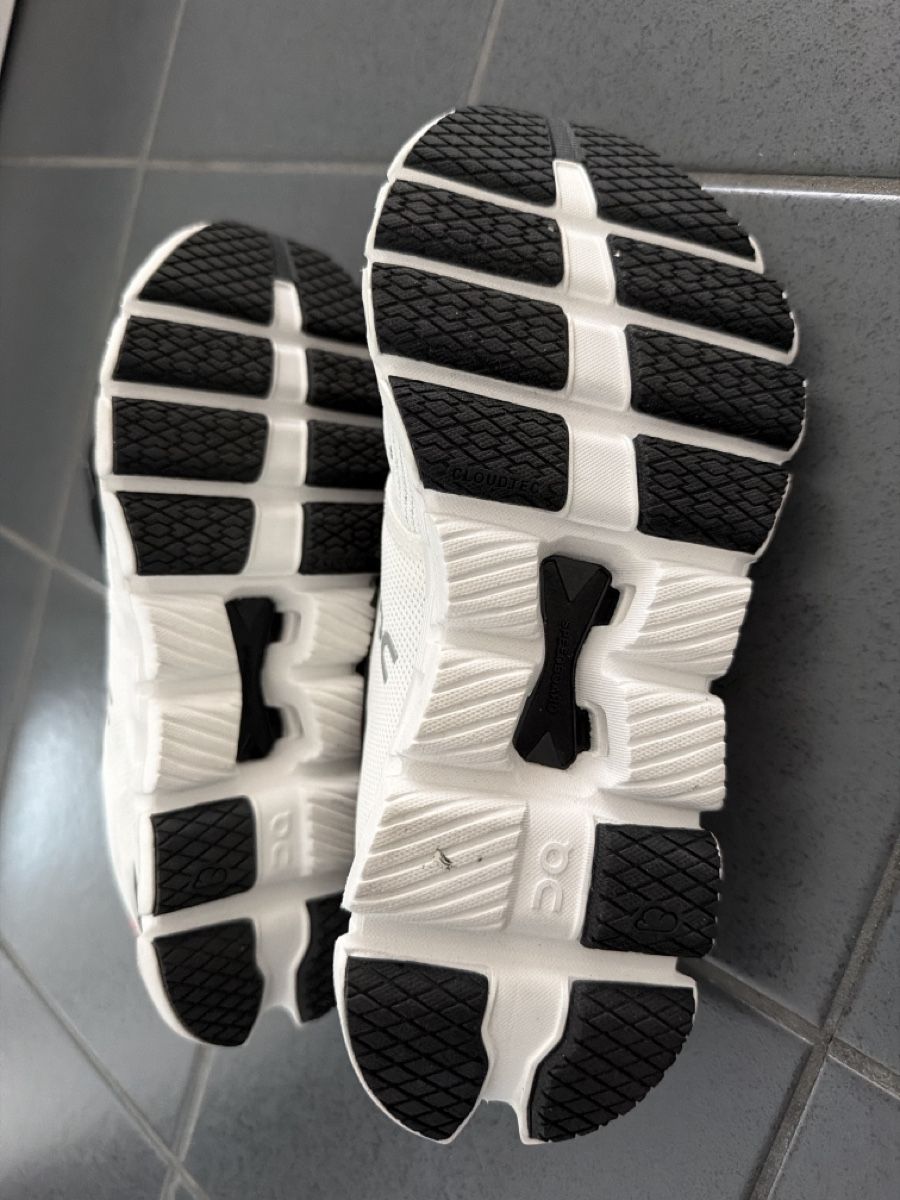 On Chaussures femmes: ON Sneakers Cloud X – Neuf (Voir description) à Zürich par DS1710 1