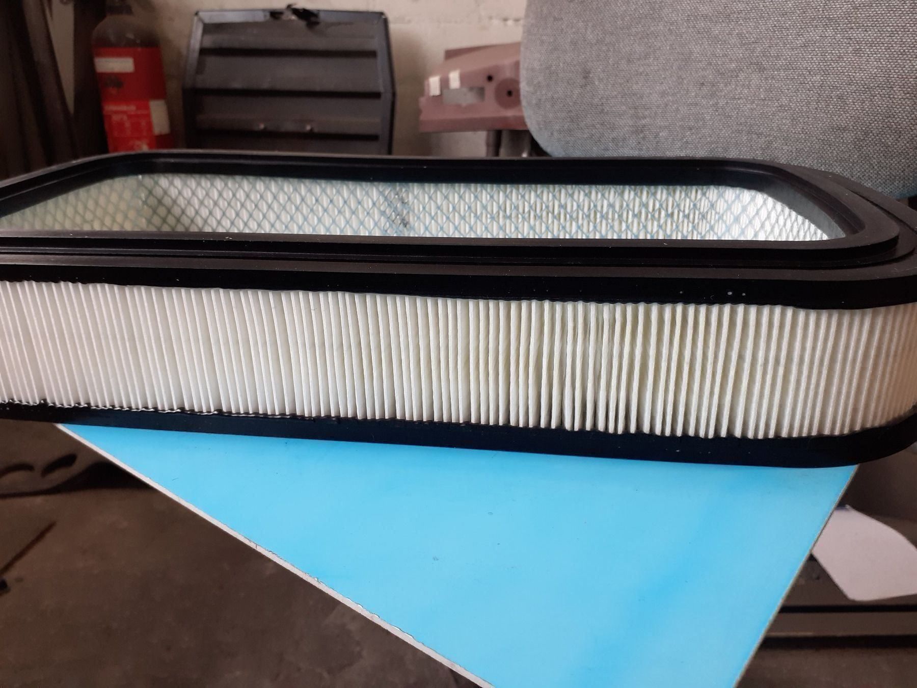 Massey Ferguson Trattori: MF Kabinen Filter – Nuovo e nell'imballaggio originale da Rothenthurm venduto da mf-schuler 1
